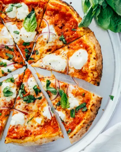 Pizza fatta in casa