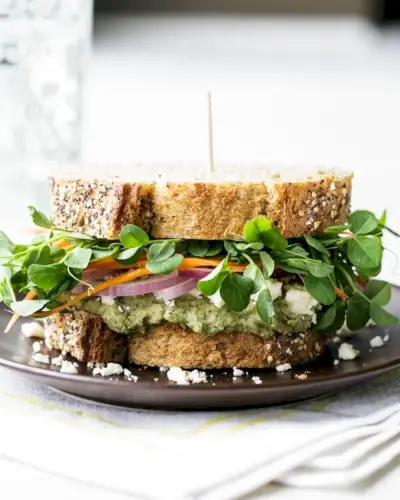Mediterranes Gemüsesandwich