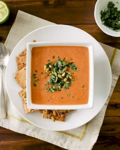 Receita de sopa indiana de tomate e limão