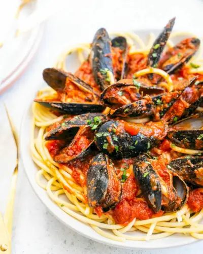 Moules marinara