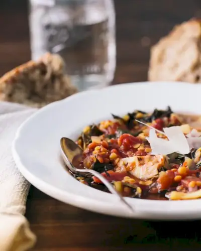 Sopa italiana de lentilha