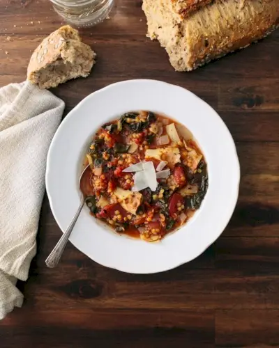 Sopa italiana de lentilha
