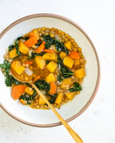 Butternusskürbis-Linsensuppe
