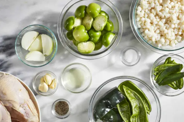 Hähnchen Pozole Verde