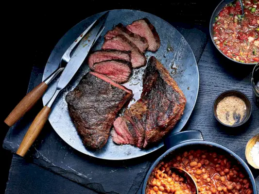 Tradycyjna Tri Tip z drewna dębowego „Santa Maria BBQ” z grilla