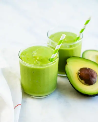 Avokádové banánové smoothie
