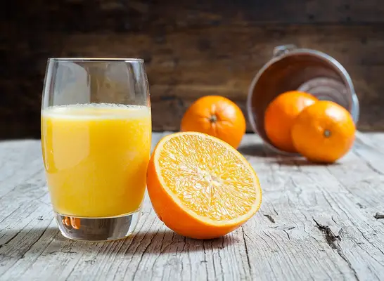 Il succo d'arancia è buono per te? Detto questa scienza
