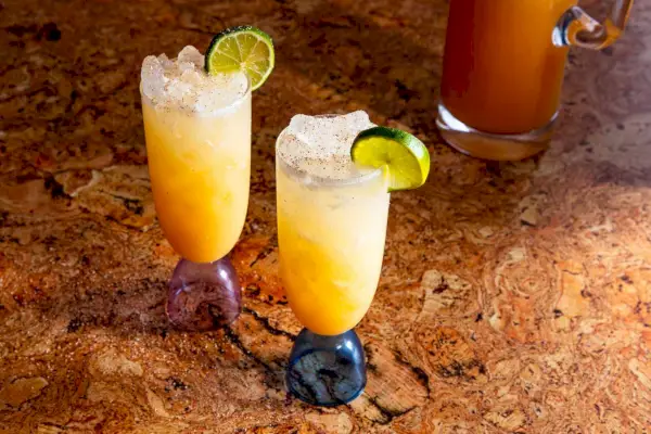 Punch al rum tropicale