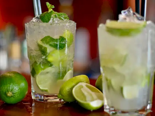 Hören Sie auf, Ihre Minze zu verwirren, wenn Sie Mojitos zubereiten