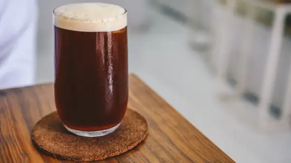 Qual é a diferença entre Cold Brew e Café Gelado?