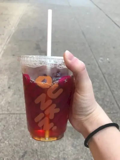 Herbaty mrożone Dunkin' (plus shoty smakowe)