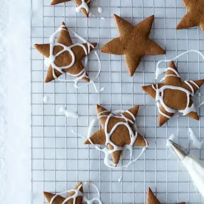 Biscuits au pain d'épices épicés
