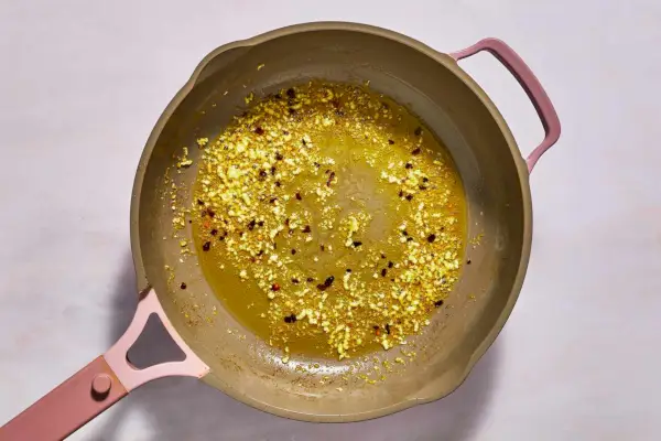 Gedämpfter Brokkoli mit Zitrone und Parmesan