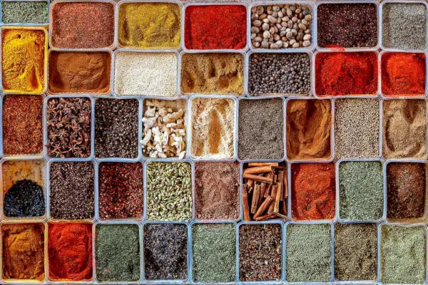 Queste sono le spezie essenziali che ogni cucina dovrebbe avere