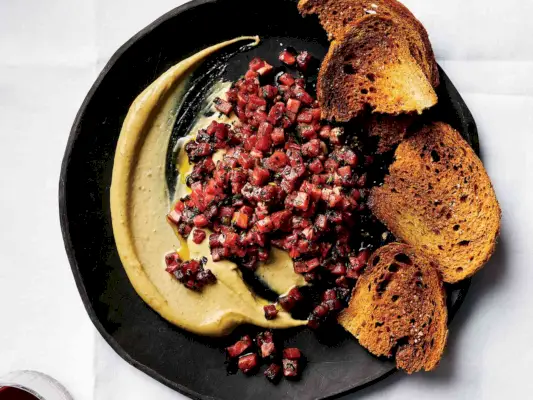 Steak Tartare avec Aïoli d'Huîtres Fumées