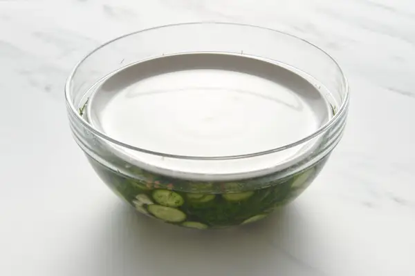 Einfaches Rezept für Dillgurken