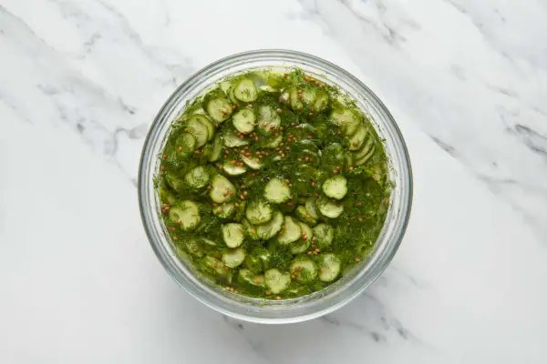 Einfaches Rezept für Dillgurken