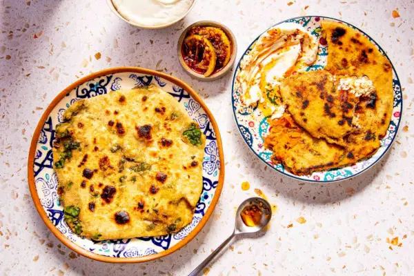 Nadziewane Parathas