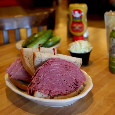 Die komplizierte Geschichte von Corned Beef