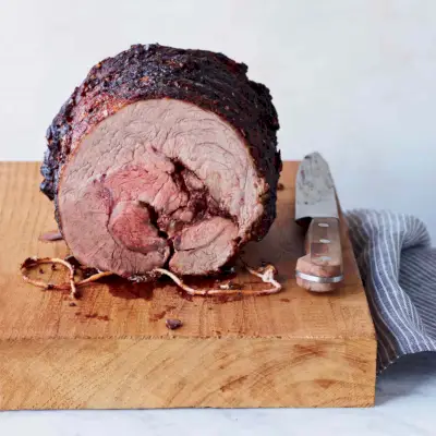 Beef Chuck Eye Roast mit Paprika-Kräuter-Rub