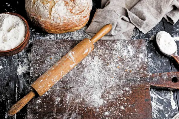Como limpar a massa de pão