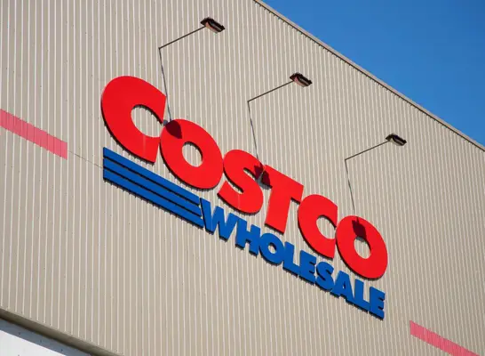 L'eau lumineuse de Costco est encore meilleure que les noms, disent les clients