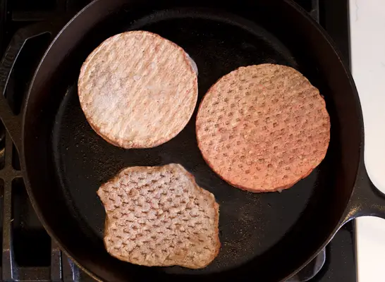5人の冷凍ハンバーガーを確認しました