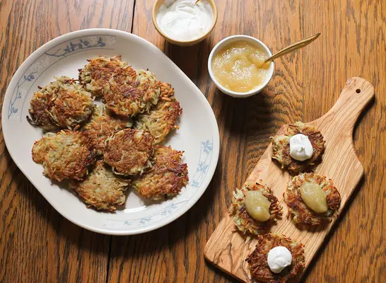13 mejores alimentos tradicionales de Hanukkah todos deberían probar