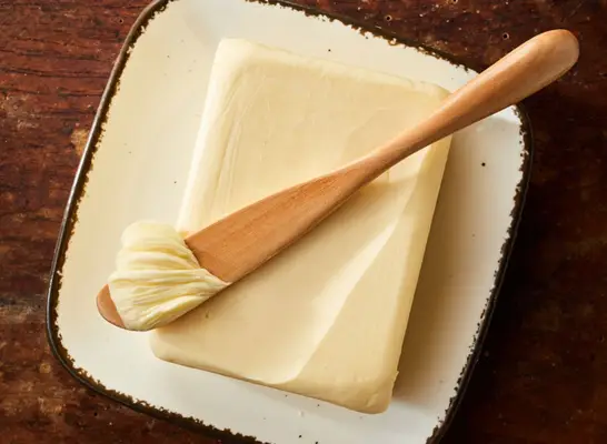 Burro, margarina, burro chiarificato o vegano, cosa è più sano?