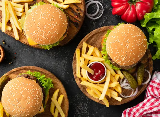 10平らな腹のために食べる最悪の食べ物