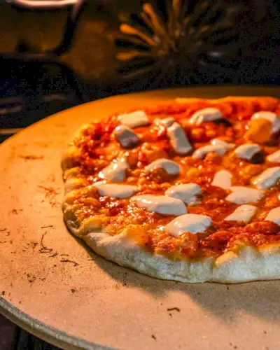 Ako vyčistiť kameň na pizzu