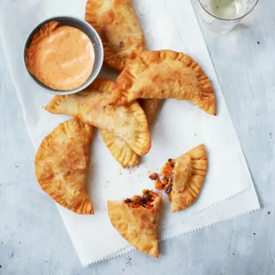 Octopus Turnovers s pikantnou kreolskou majonézou