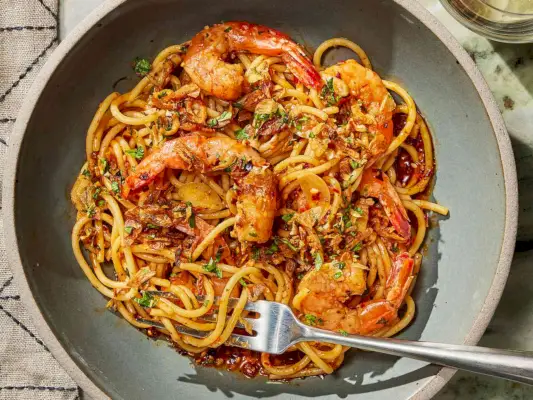 Camarão crocante com pimenta e camarão scampi
