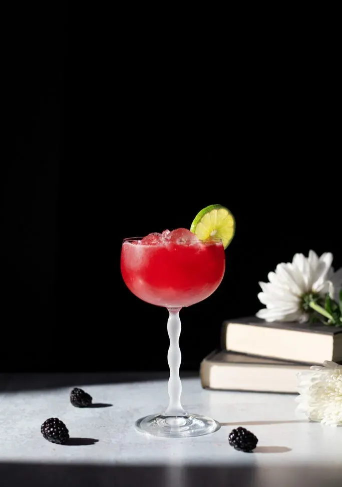 Würzige, heiße Honig-Brombeer-Margarita' title=