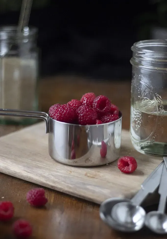 칵테일용 라즈베리 시럽 만드는 법' loading='lazy' title=