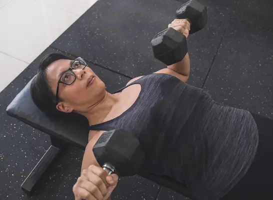 Los 9 mejores ejercicios para mantener la fuerza de la parte superior del cuerpo a medida que envejece