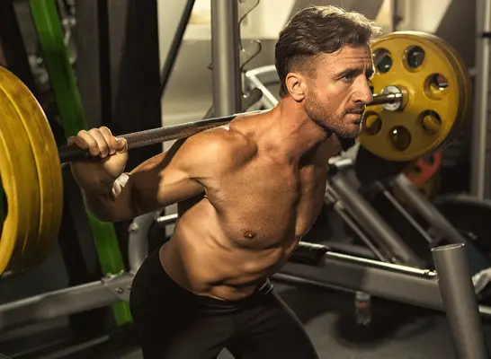 8人の男性の運動は、40歳後もまだ形をしている必要があります。