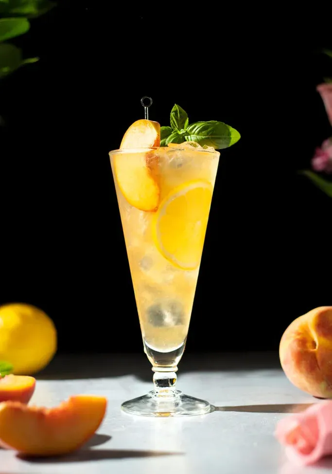 Limonada de Chá Verde com Pêssego