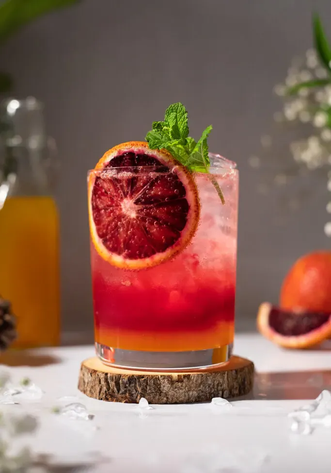 Mocktail imbirowo-pomarańczowo-kurkumowy