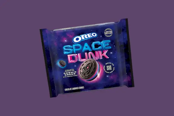 Le nouveau cookie Space Dunk d'Oreo est livré avec une touche amusante : la chance d'aller dans l'espace réel
