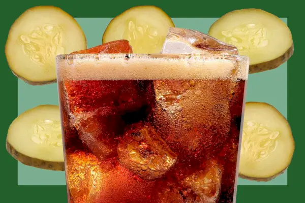 He aquí por qué todo el mundo está poniendo pepinillos en su Dr. Pepper ahora mismo
