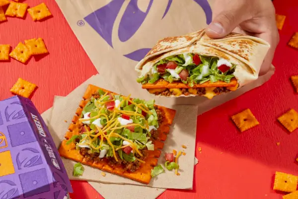 PSA: Taco Bell이 Cheez It 팬을 위한 2가지 새로운 메뉴 항목을 출시했습니다.