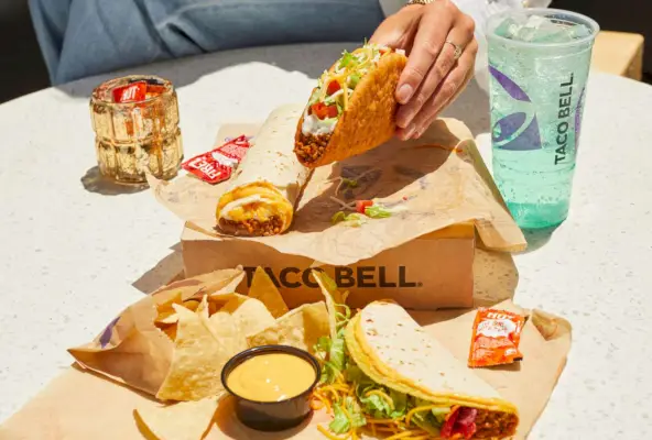 Zde je to, co je zahrnuto v krabičce Luxe Cravings od Taco Bell za 7 dolarů