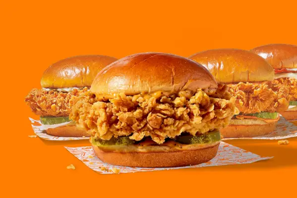 ポパイズがまったく新しいフライドチキンサンドイッチを発売、ファンは大興奮