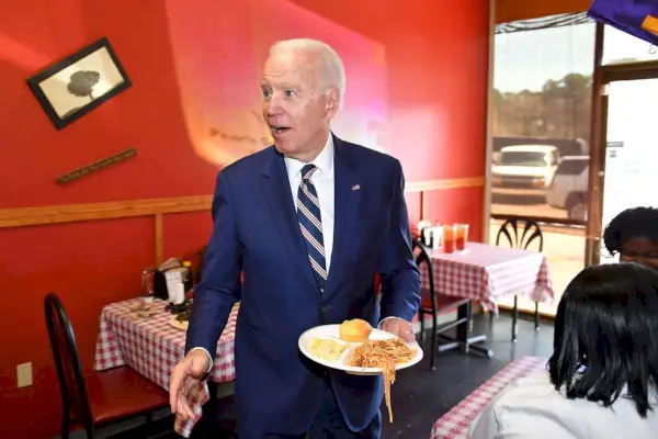 'Každý zná Joe': Jedl jsem v Bidenových oblíbených restauracích v rodném městě