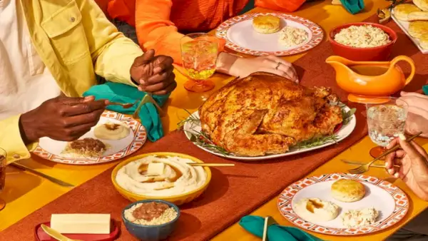 Der Cajun-Thanksgiving-Truthahn von Popeyes ist zurück, aber wenn Sie einen möchten, reservieren Sie ihn besser so schnell wie möglich