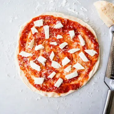 Come stendere l'impasto della pizza