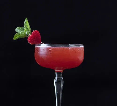 ストロベリー・バニラ・ダイキリ・バレンタイン用カクテル' loading='lazy' title=