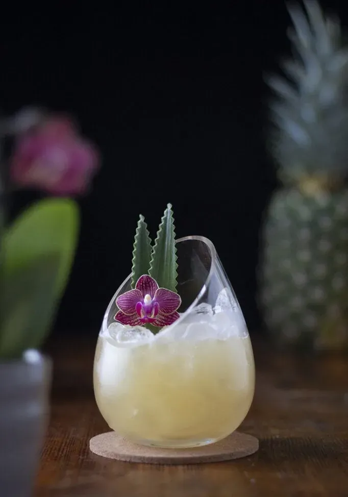 ananas-camomilla-miele-mocktail-03' title=