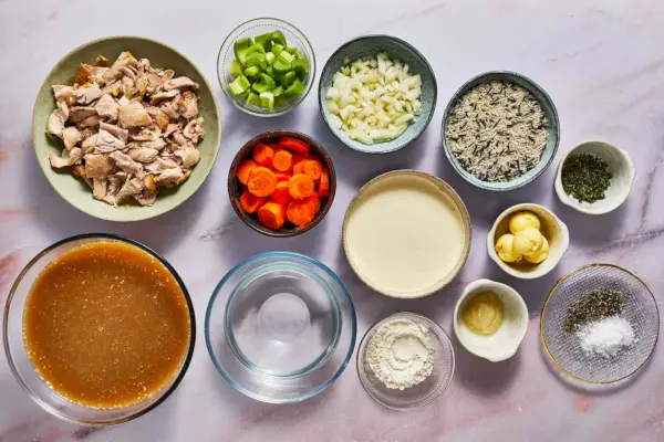 Soupe au poulet et riz sauvage